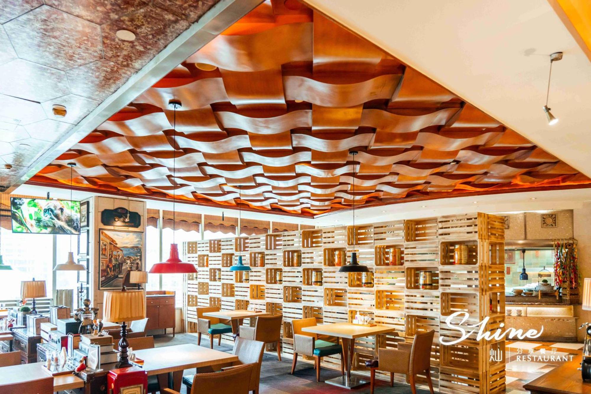 Ramada Plaza Optics Valley Hotel Ухань Экстерьер фото